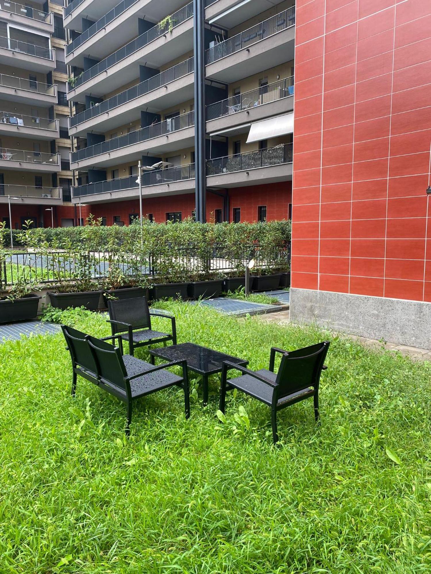 Cos54 - Exclusive With Garden In Mailand